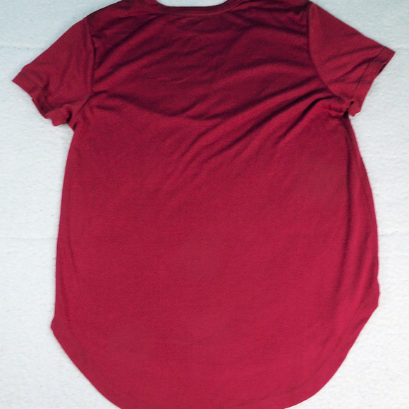 Harry Potter Gryffindor Red Shirt Large - Picture 2 of 4